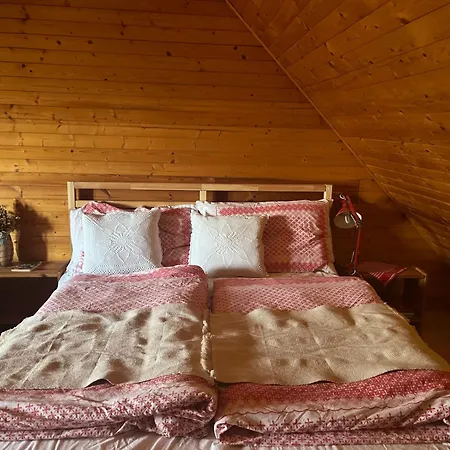 Pod Pastvinou Lägenhet